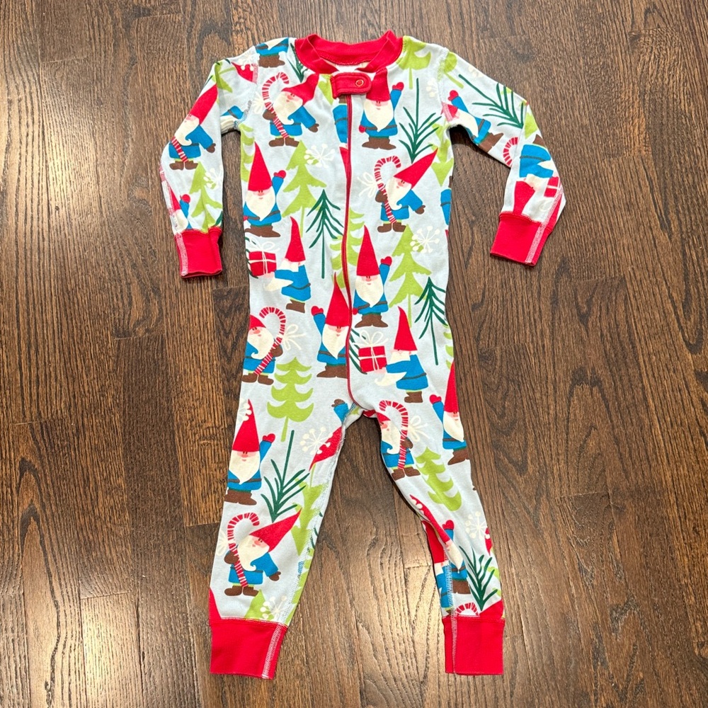 Hanna Andersson christmas holiday Gnome Print Kids Footie pajamas size 3 90